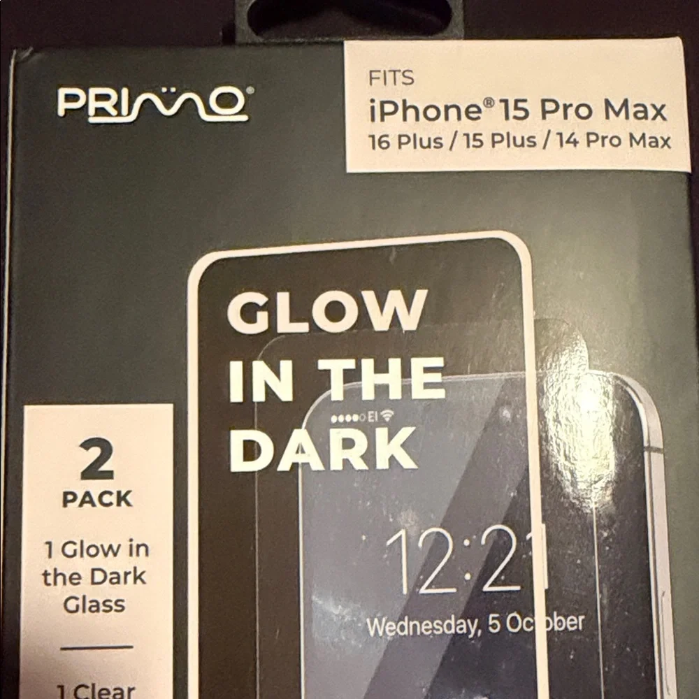 Glow-in-the-Dark Tempered Glass Screen Protector for iPhone 15 Pro Max - Black